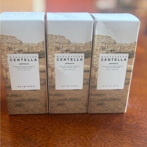 3 SKIN1004 Madagascar Centella Ampoulel